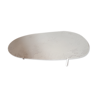 Cloud table moroso by nendo (oky sato )