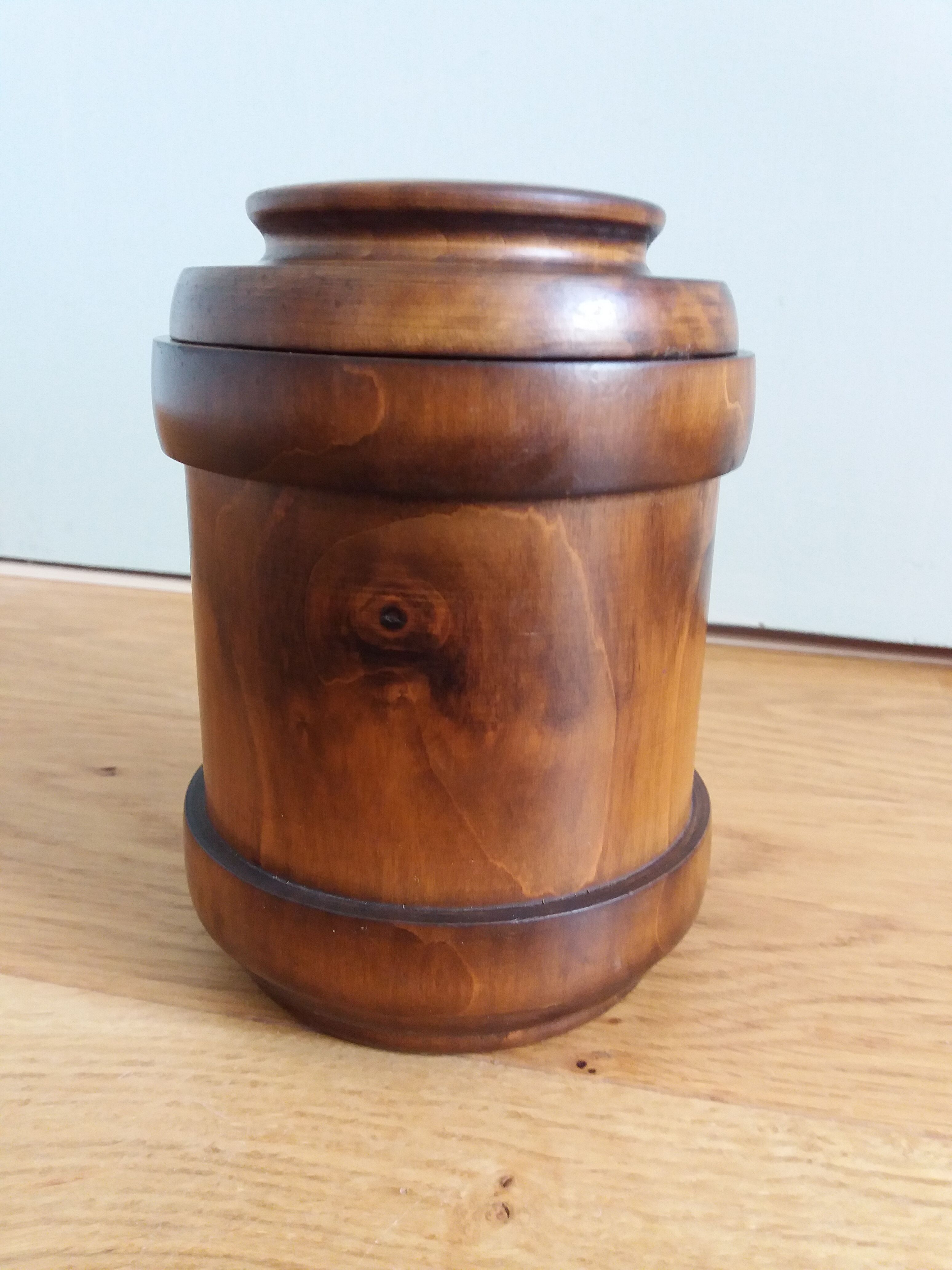 Tobacco box