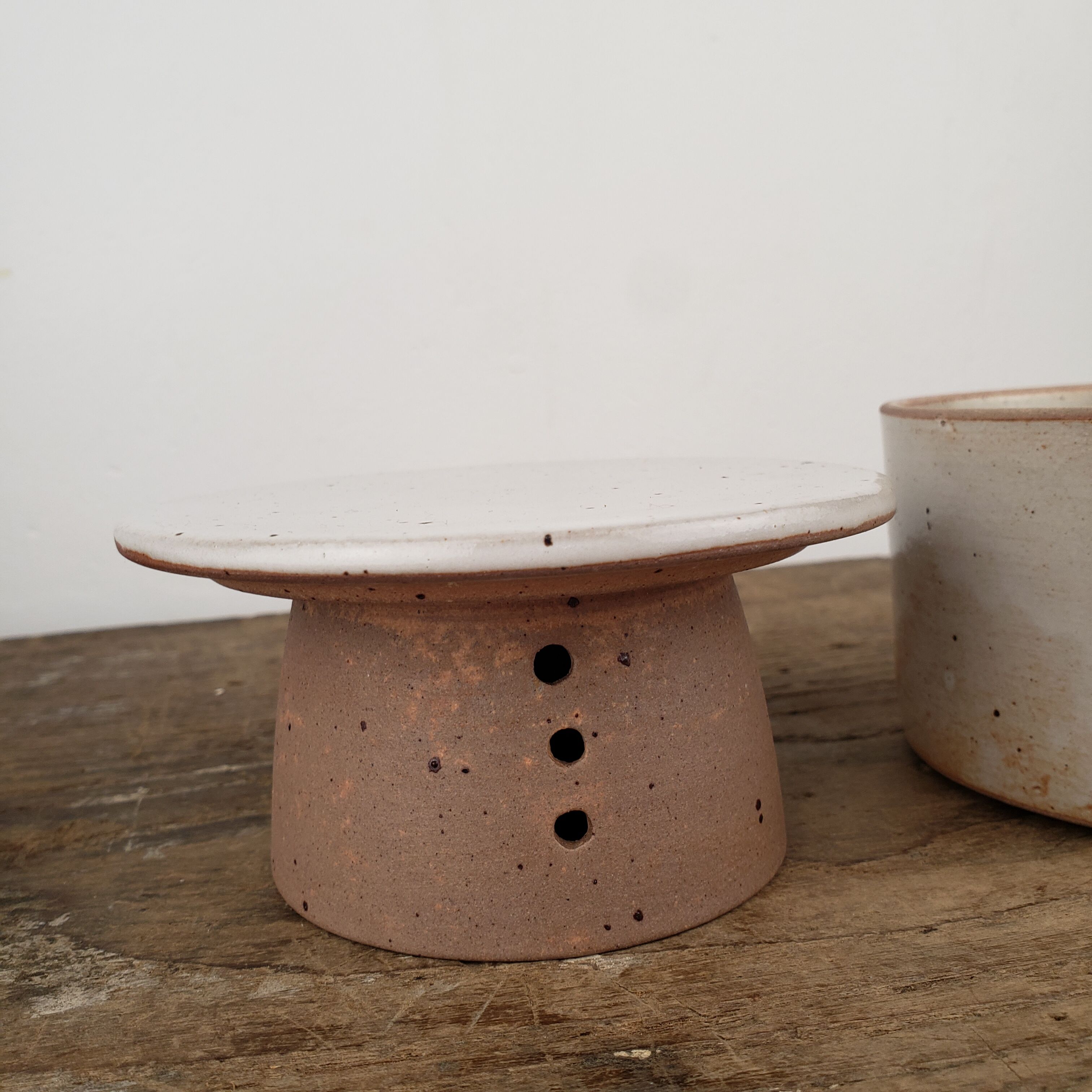 Stoneware waterdish