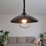 Vintage pendant light goes up and down