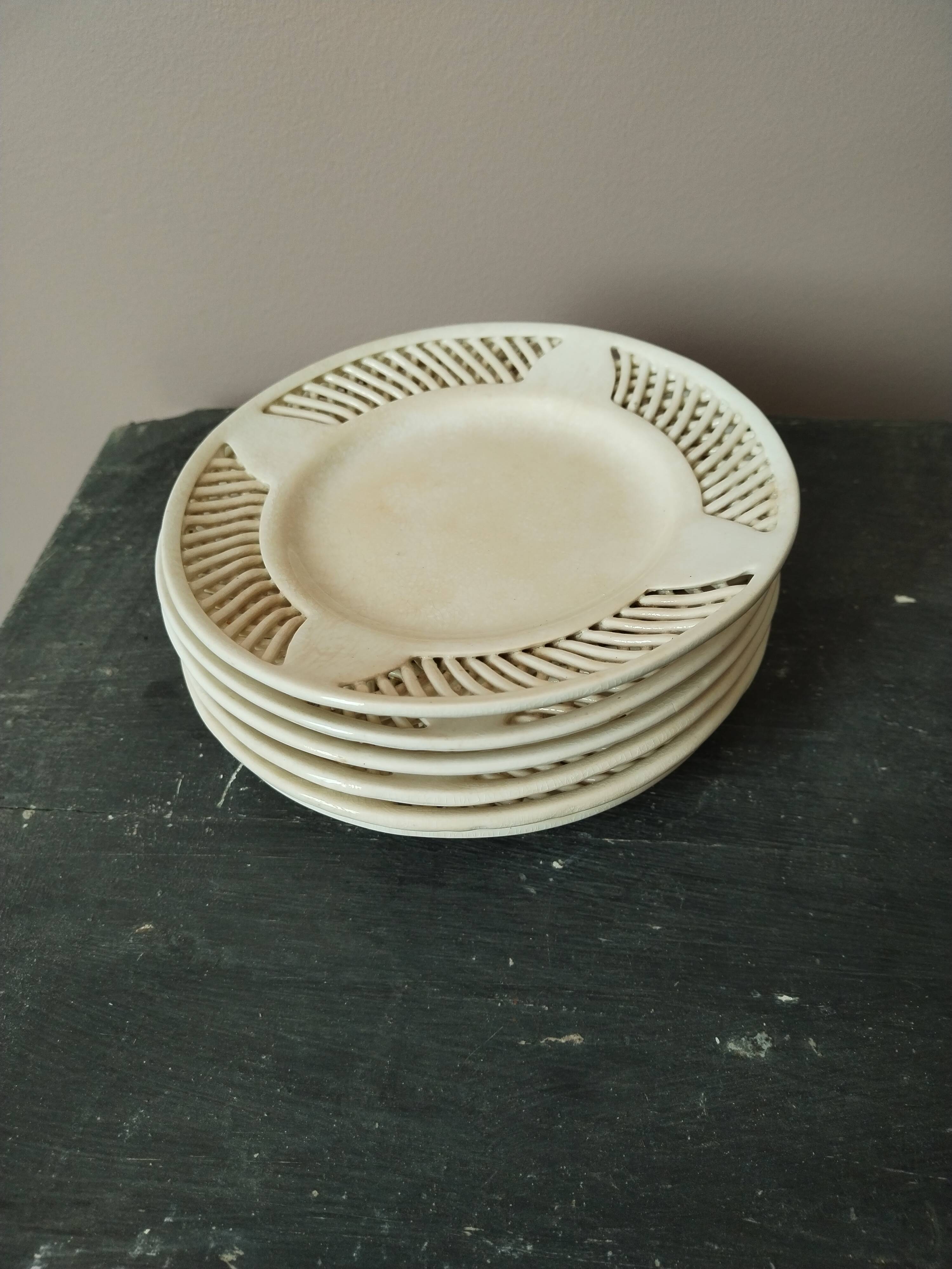 6 18th century dessert plates