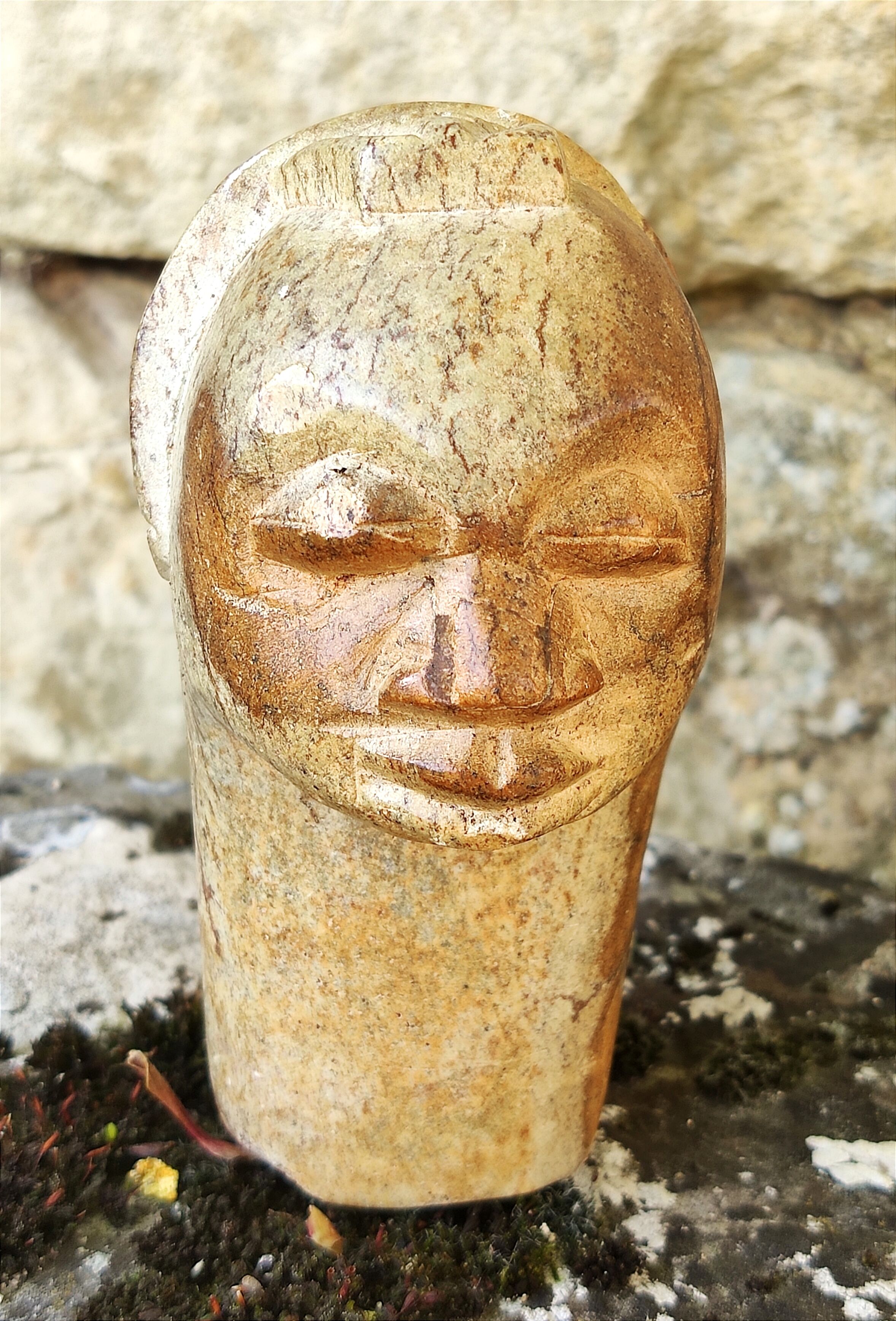 Stone sculpture - African head - Gabon