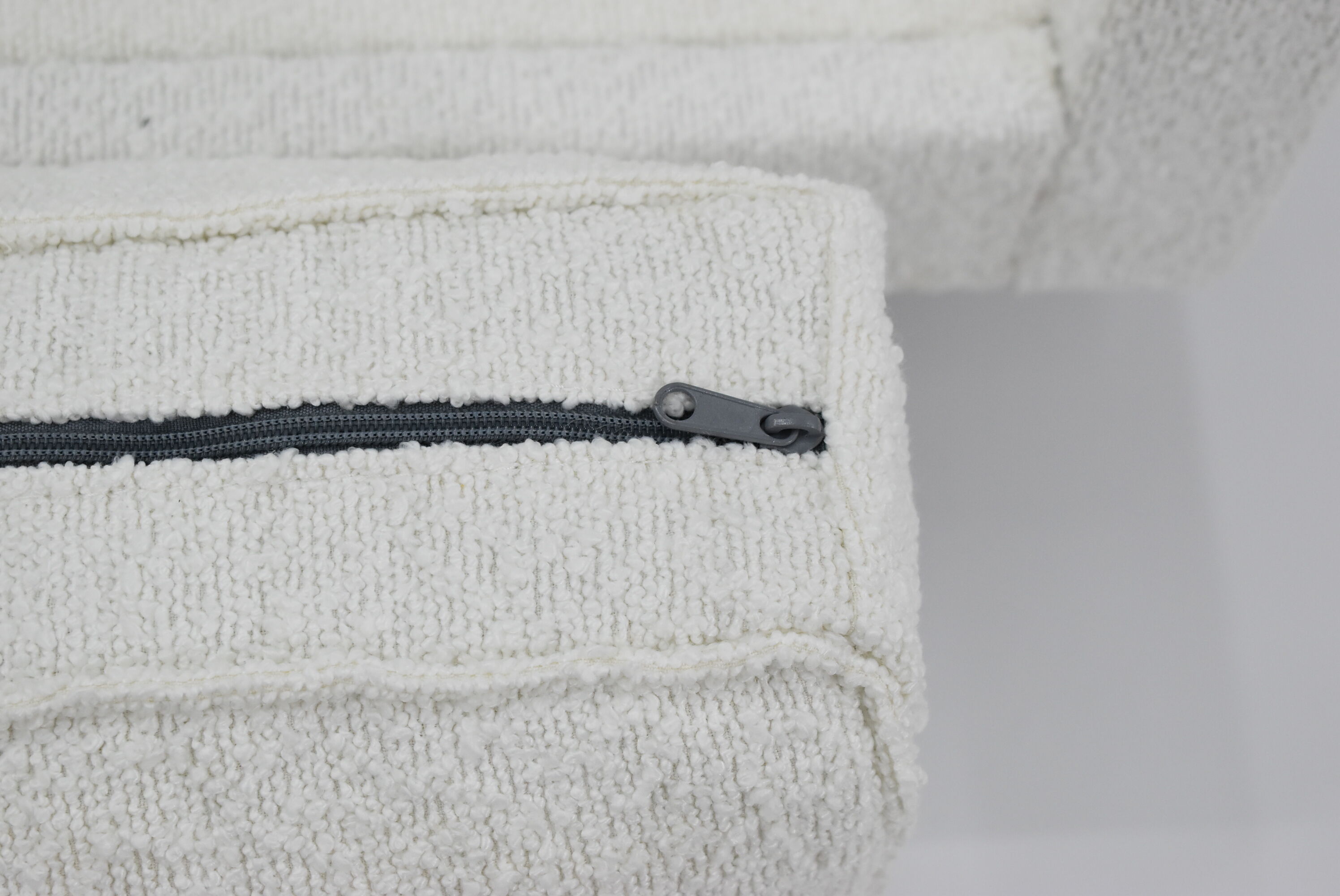 Original 70's armchair ZWP-08, fully restored, Bouclé, white