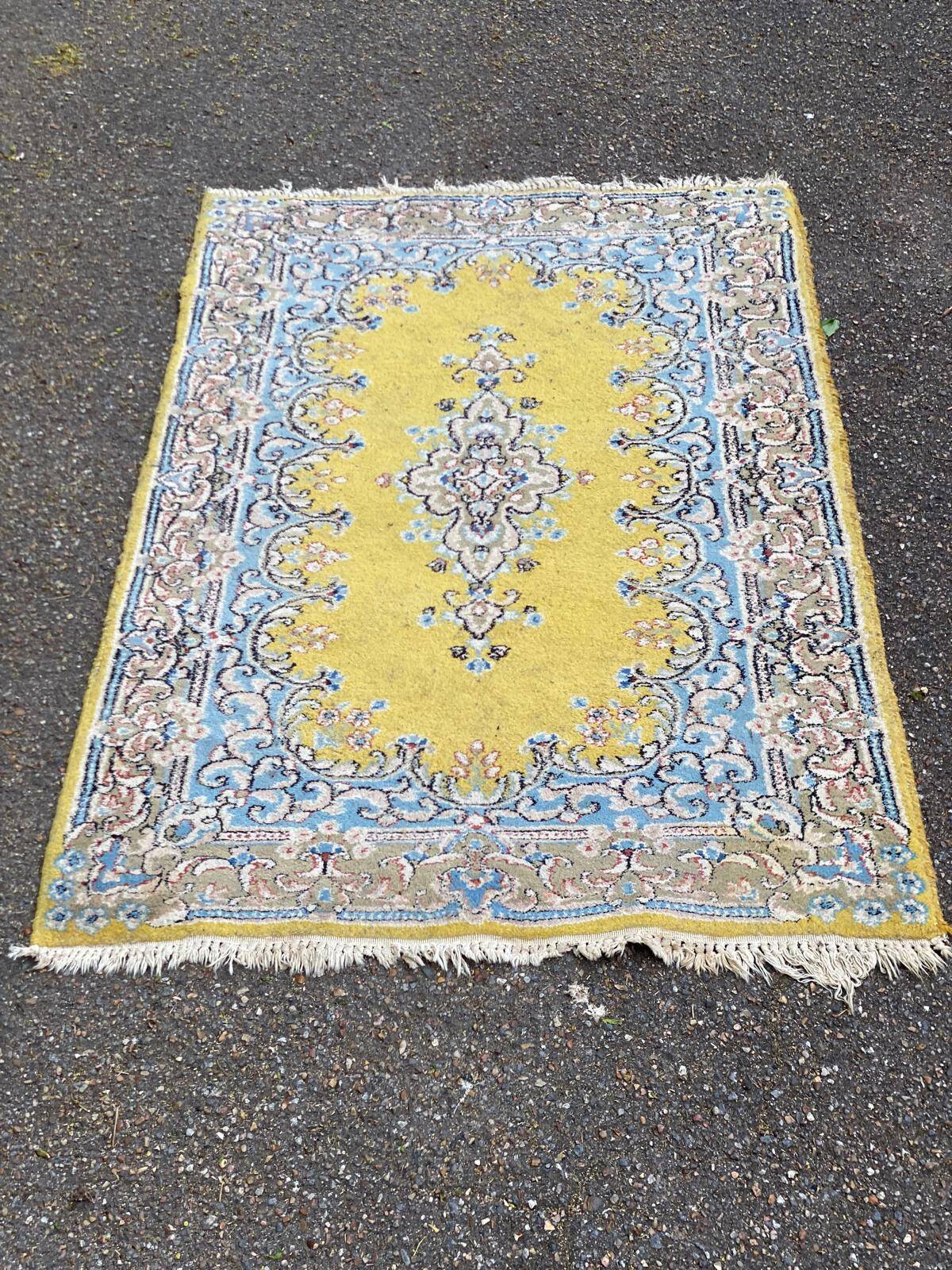 Yellow and blue Persian rug 90x150cm