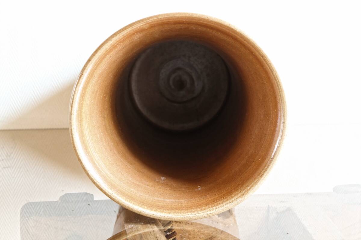 Large sandstone vase of Beauvaisis