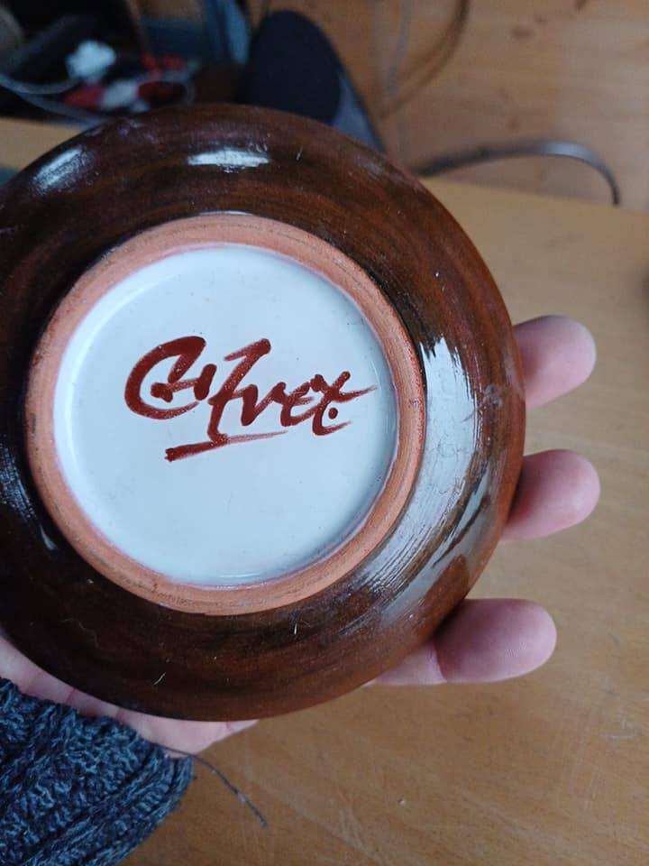 Beautiful vintage bowl signed