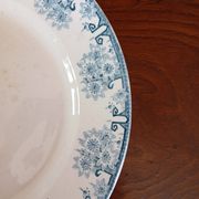 Plat à gâteau en terre de fer Longwy "Marguerites"
