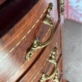 Louis XV style chest of drawers, 20th century