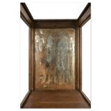 Free-standing display case