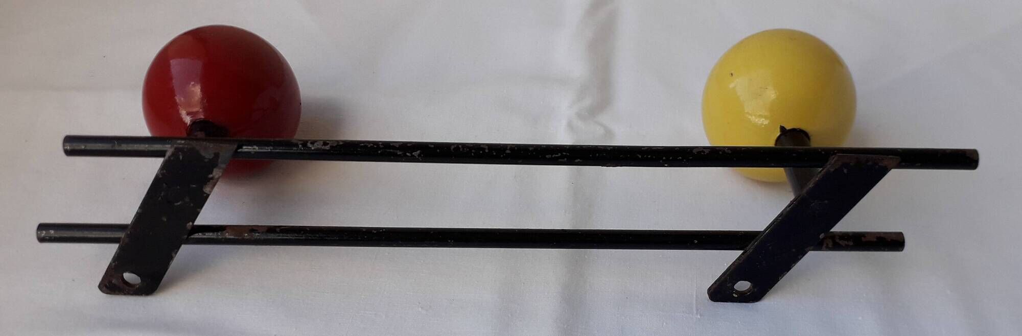 Coat rack with 2 hooks