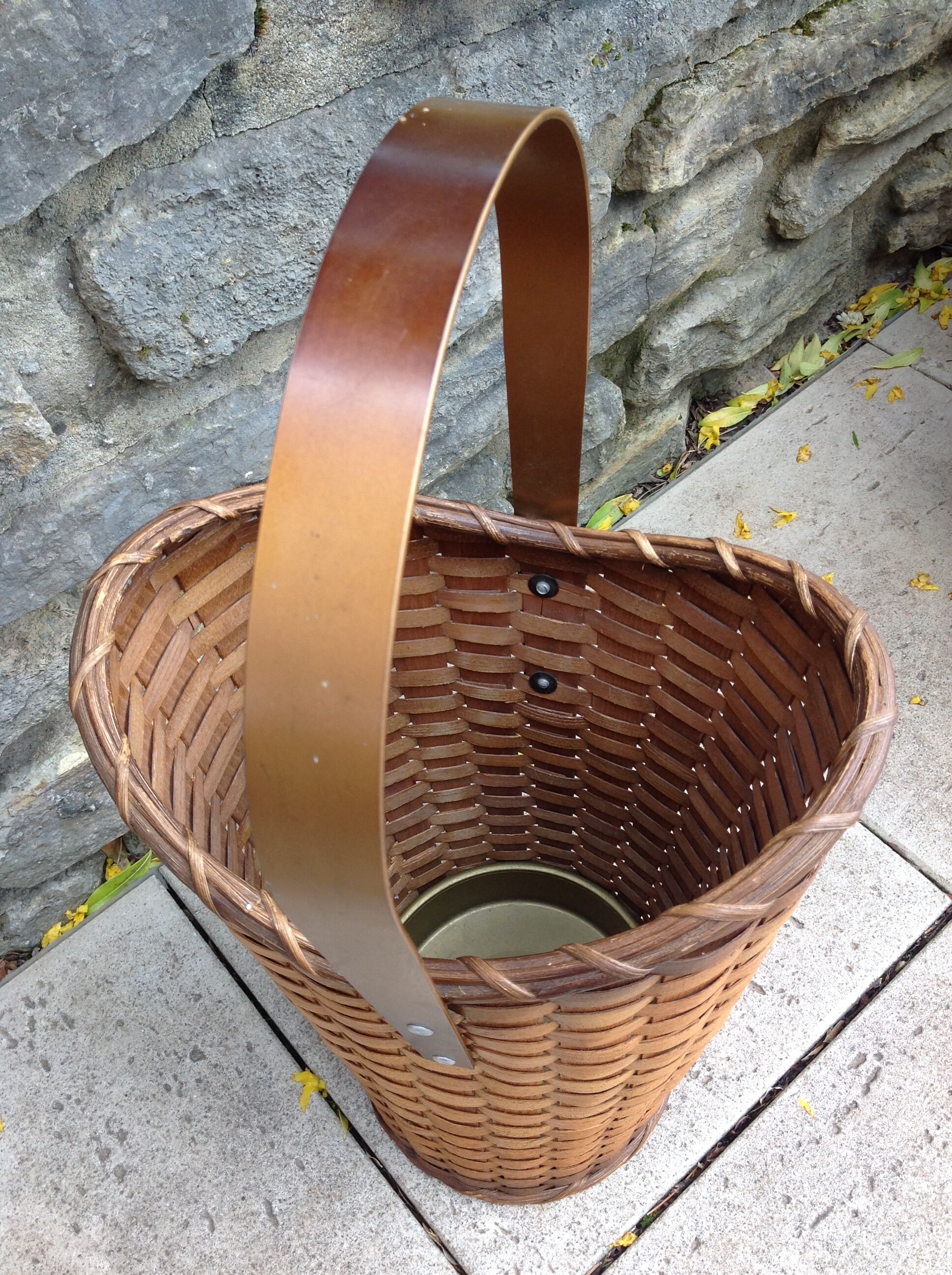 Braided wicker umbrella holder 60/70s