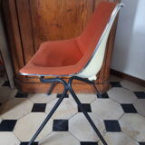 L202 chair by Roland Schweitzer for Lafarge