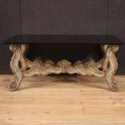 Table basse en bois laqué des années 1960