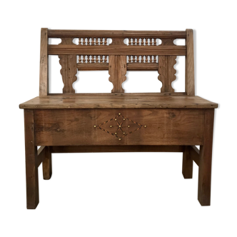 Banc ancien en châtaignier