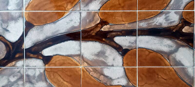 Oval coffee/living room table signed RAYNAUD - 1960s.