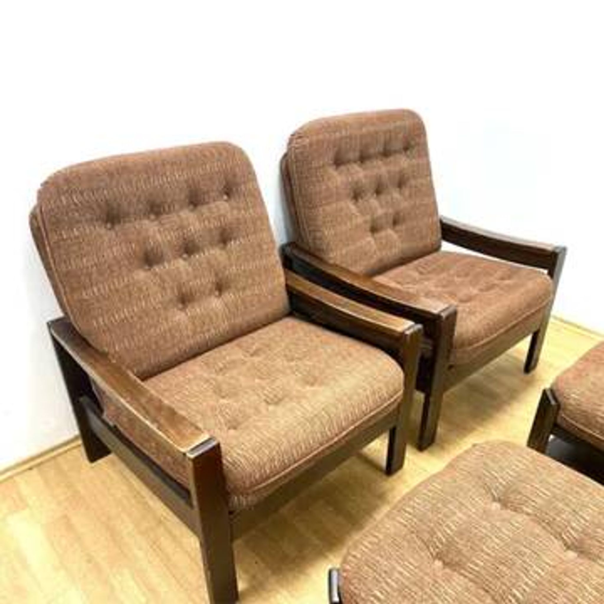 Fauteuils rétro avec repose-pieds, Hikor, années 1970