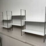 Metal string shelf