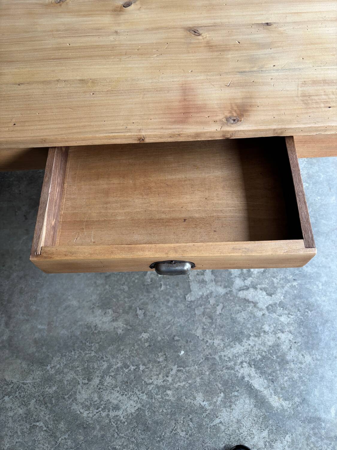 Farmhouse table