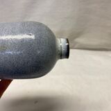 Bouteille en grès gris bleuté