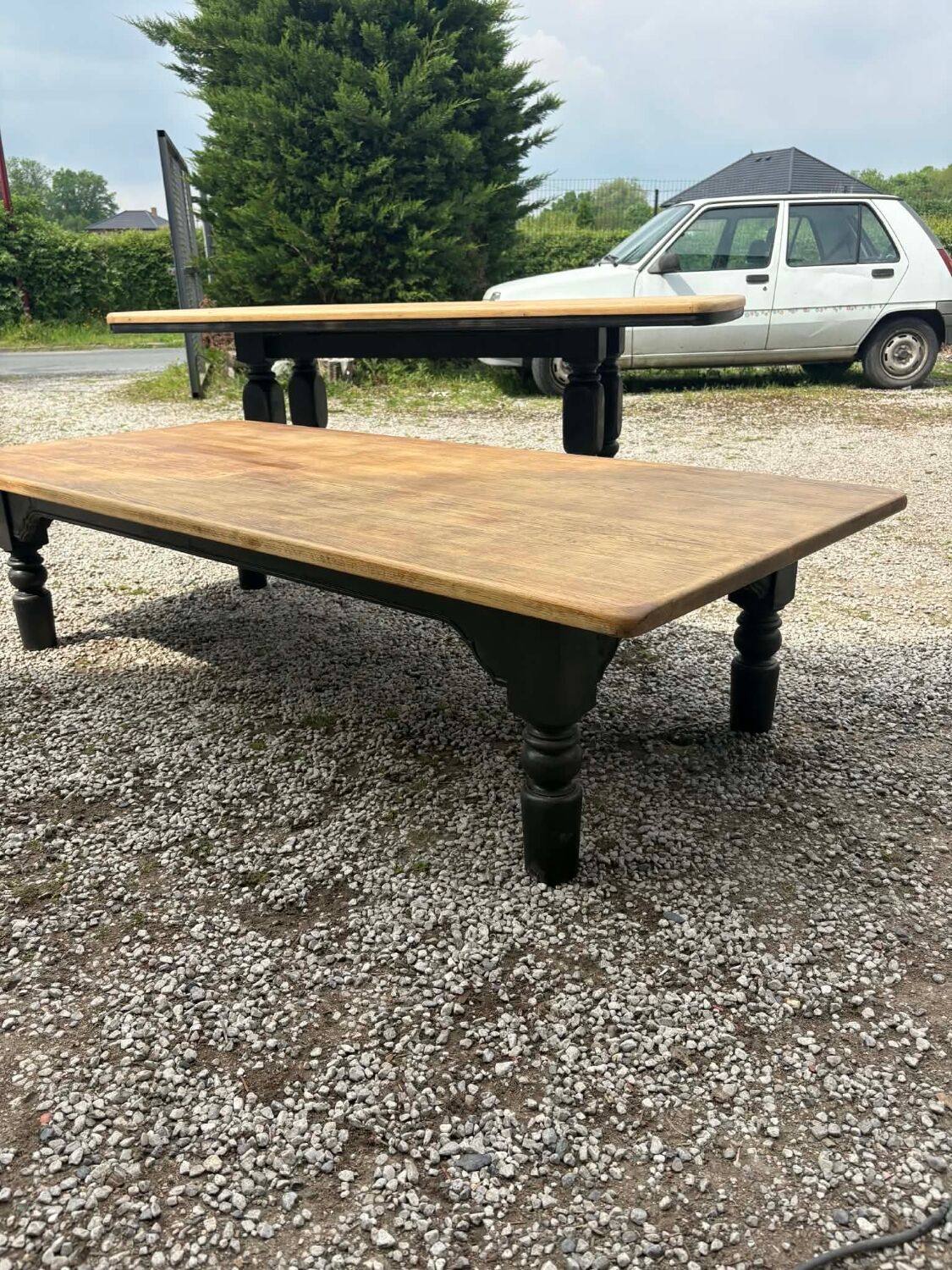 Grande table basse en bois