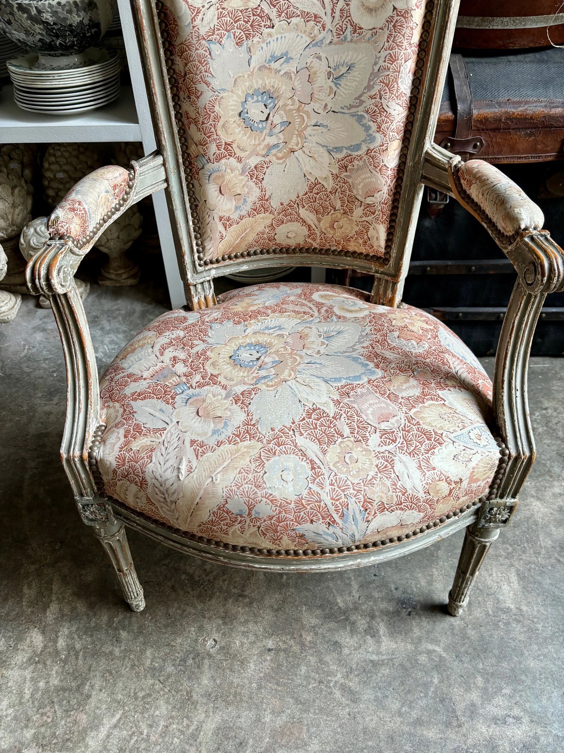 Fauteuil d'époque Louis XVI, tissus indienne n°1