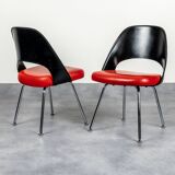 Conference chairs by Eero Saarinen for Knoll, 1960s, New York.