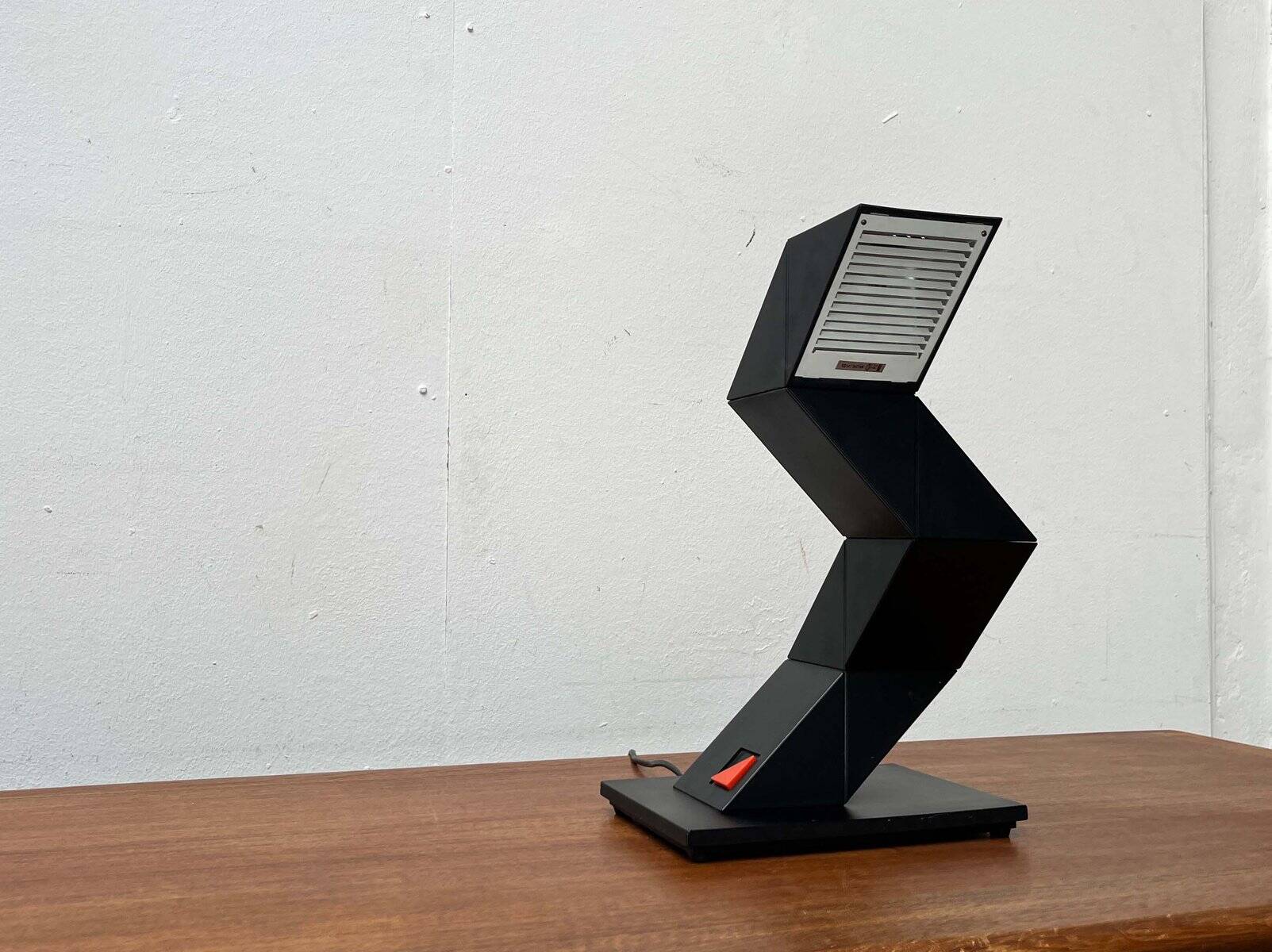 Flexible table lamp Z-Lite Zig Zag postmodern model, 1980s