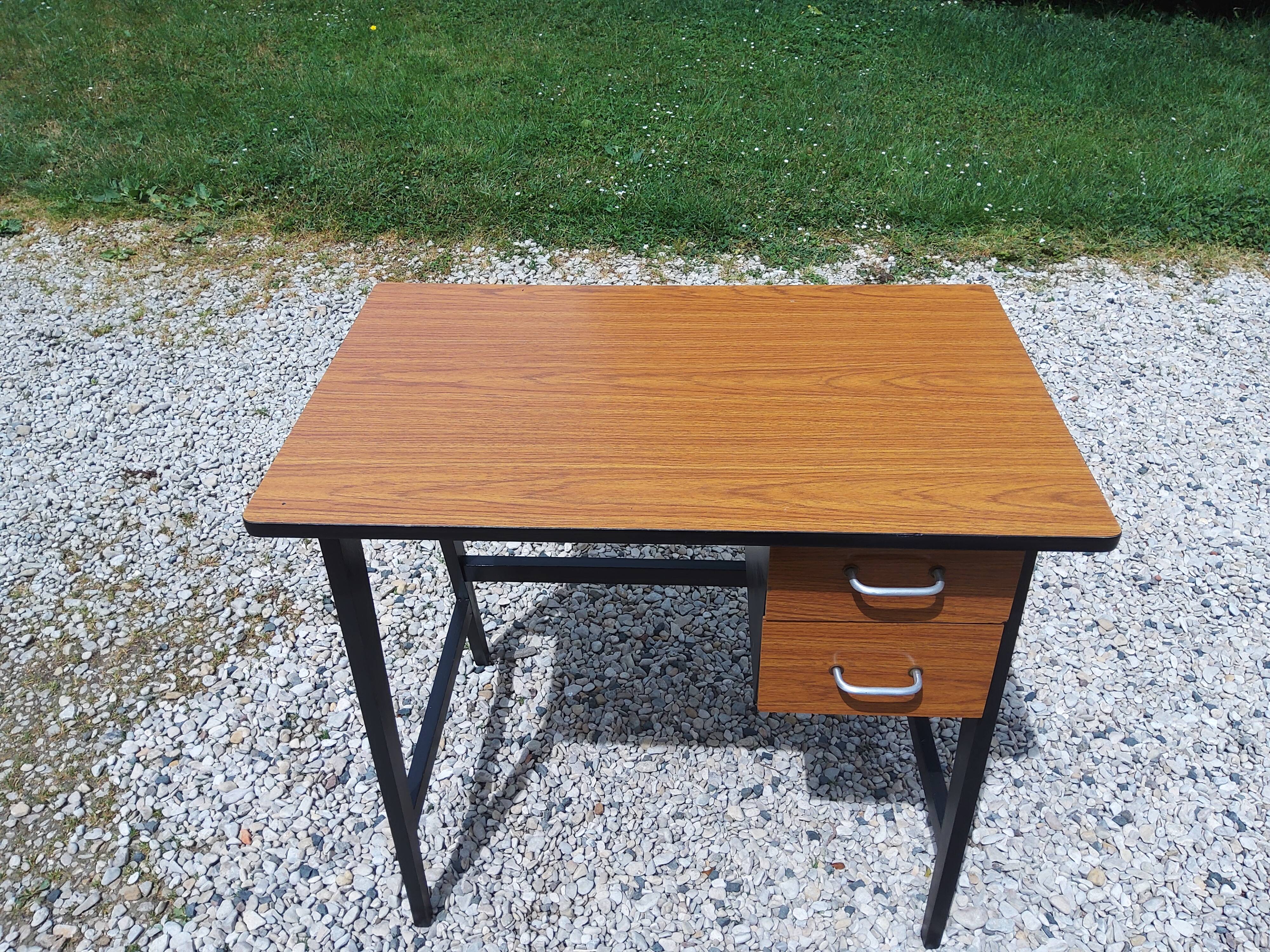 Desk with compass legs