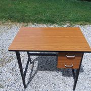 Compass leg desk