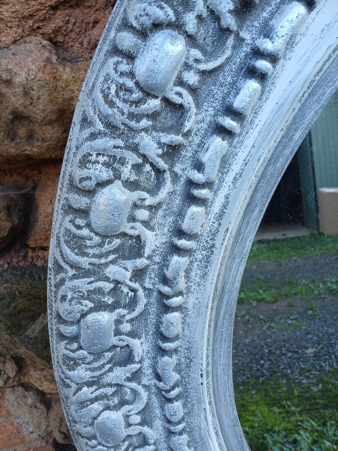 Grand miroir rond de style Gustavien