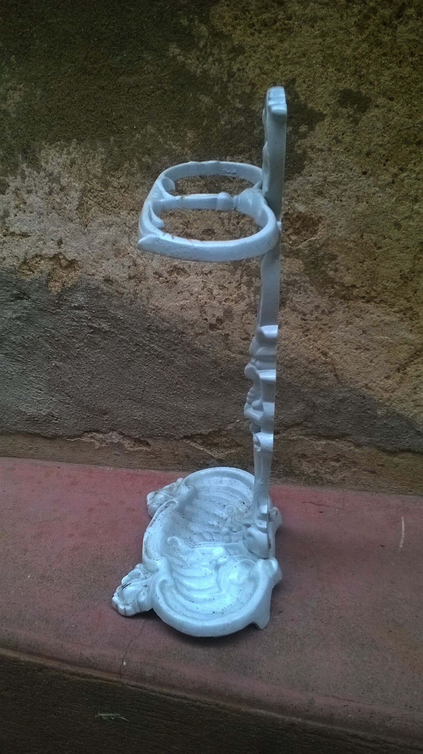 Vintage umbrella holder