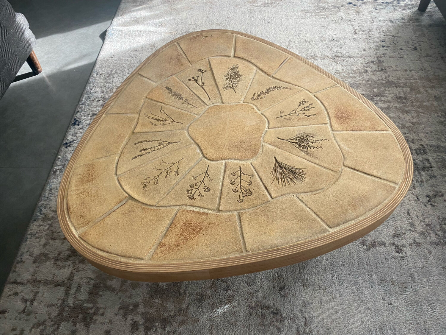 Vintage coffee table signed Barrois