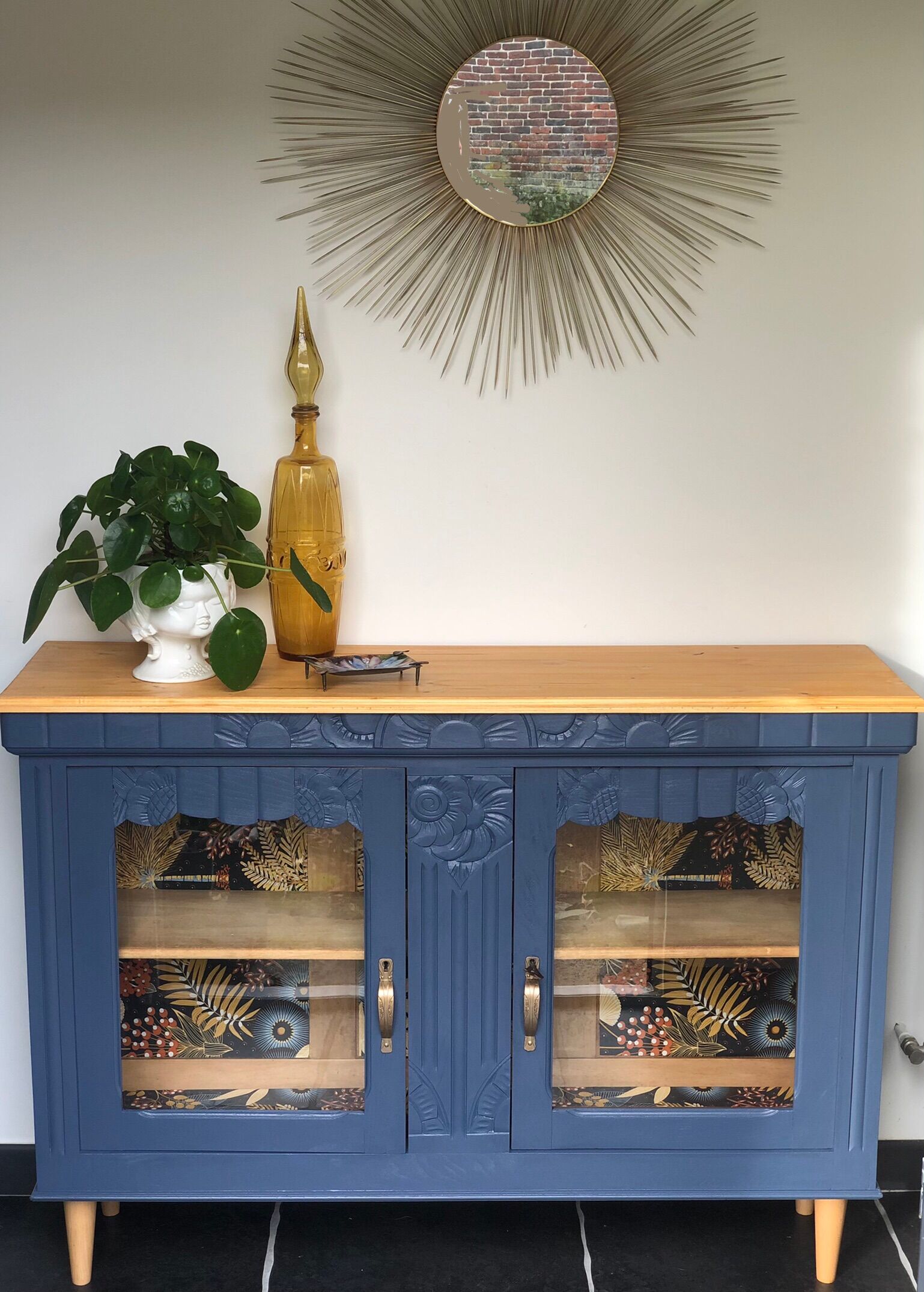 Art Deco window furniture gray blue