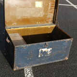 Old large-format trunk 930cm
