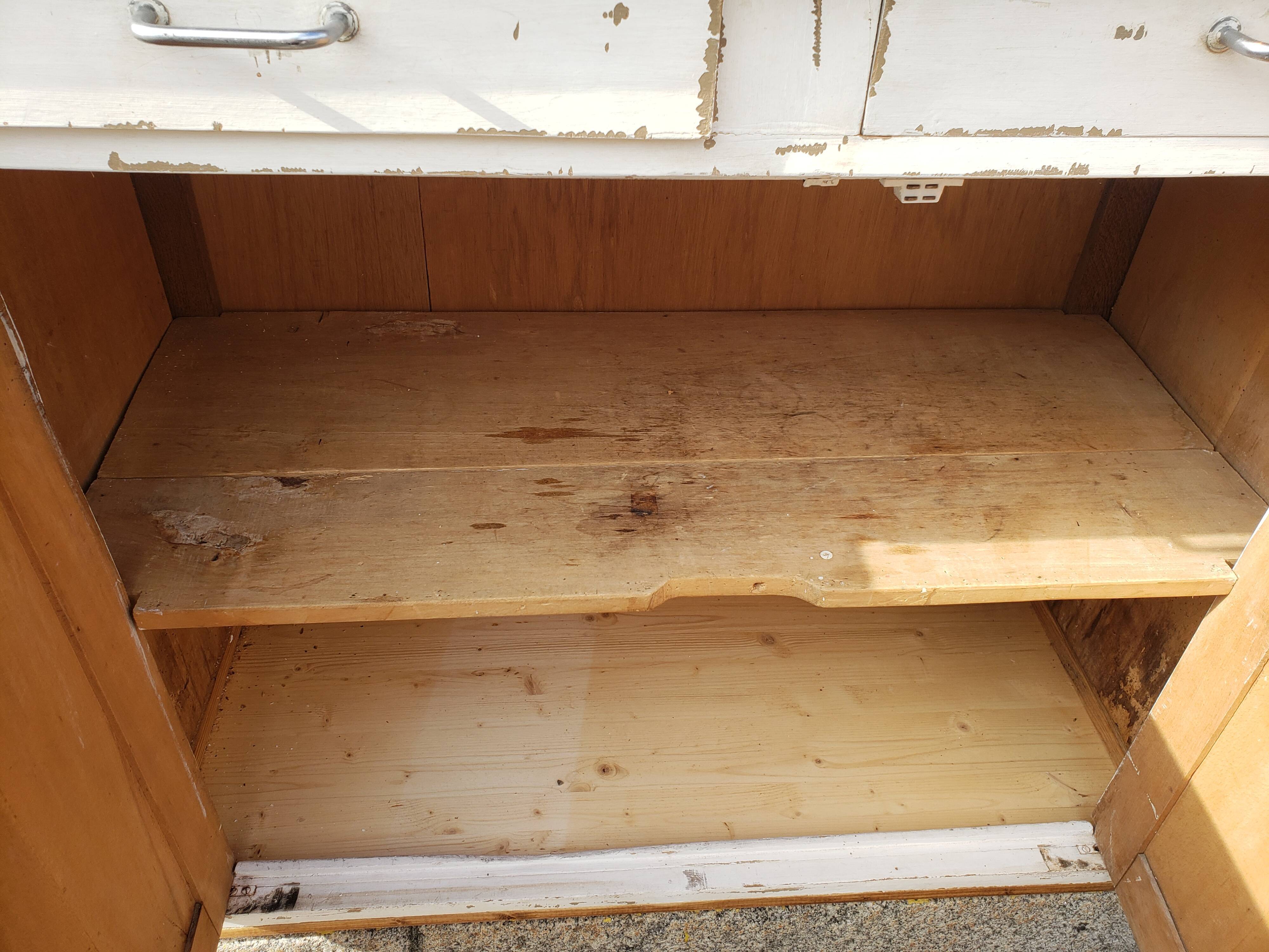 Parisian buffet off-white patina