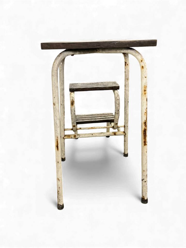 Vintage folding stool/kitchen step stool/ladder