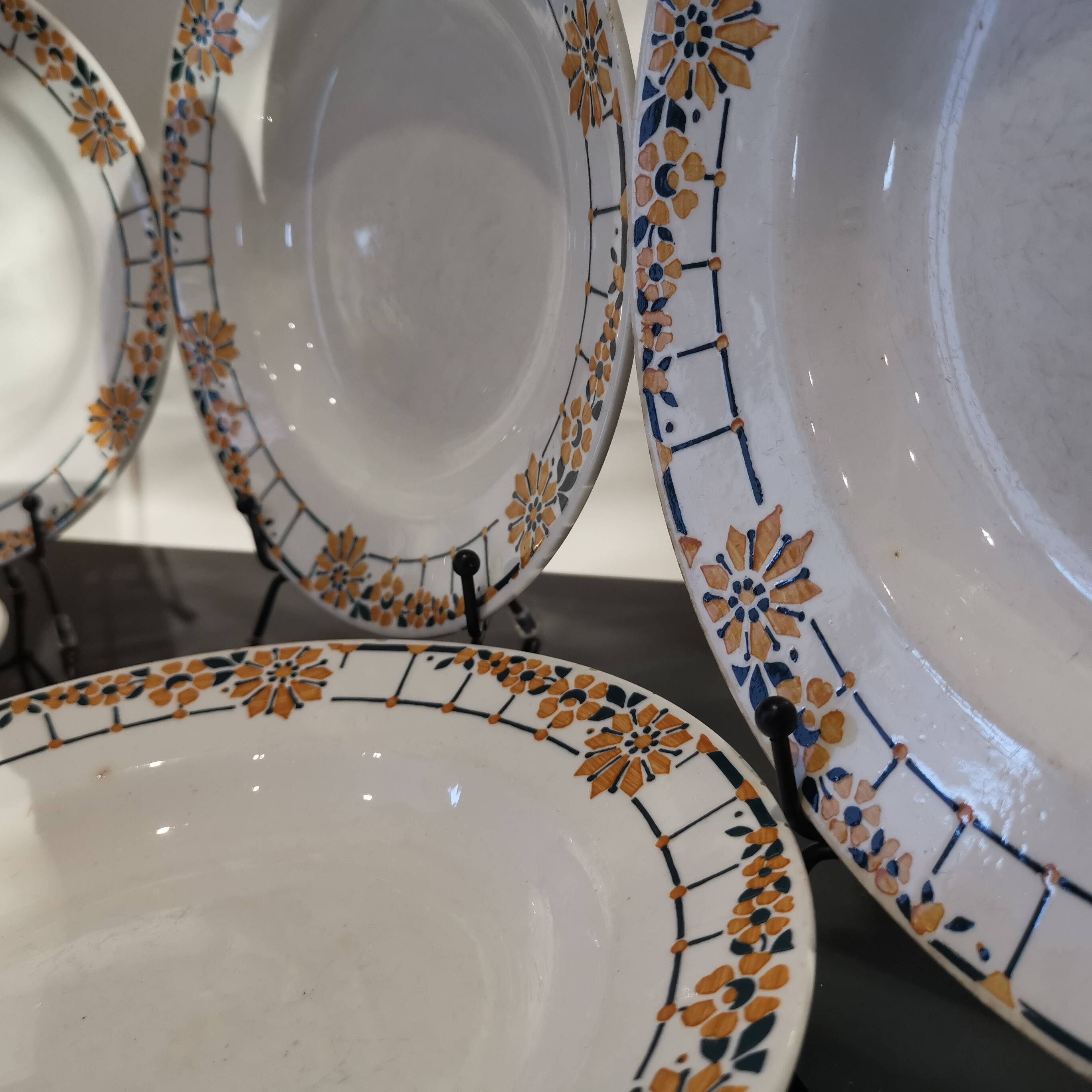 Series of 6 Saint Amand Ceranord soup plates, ocher and green pattern France