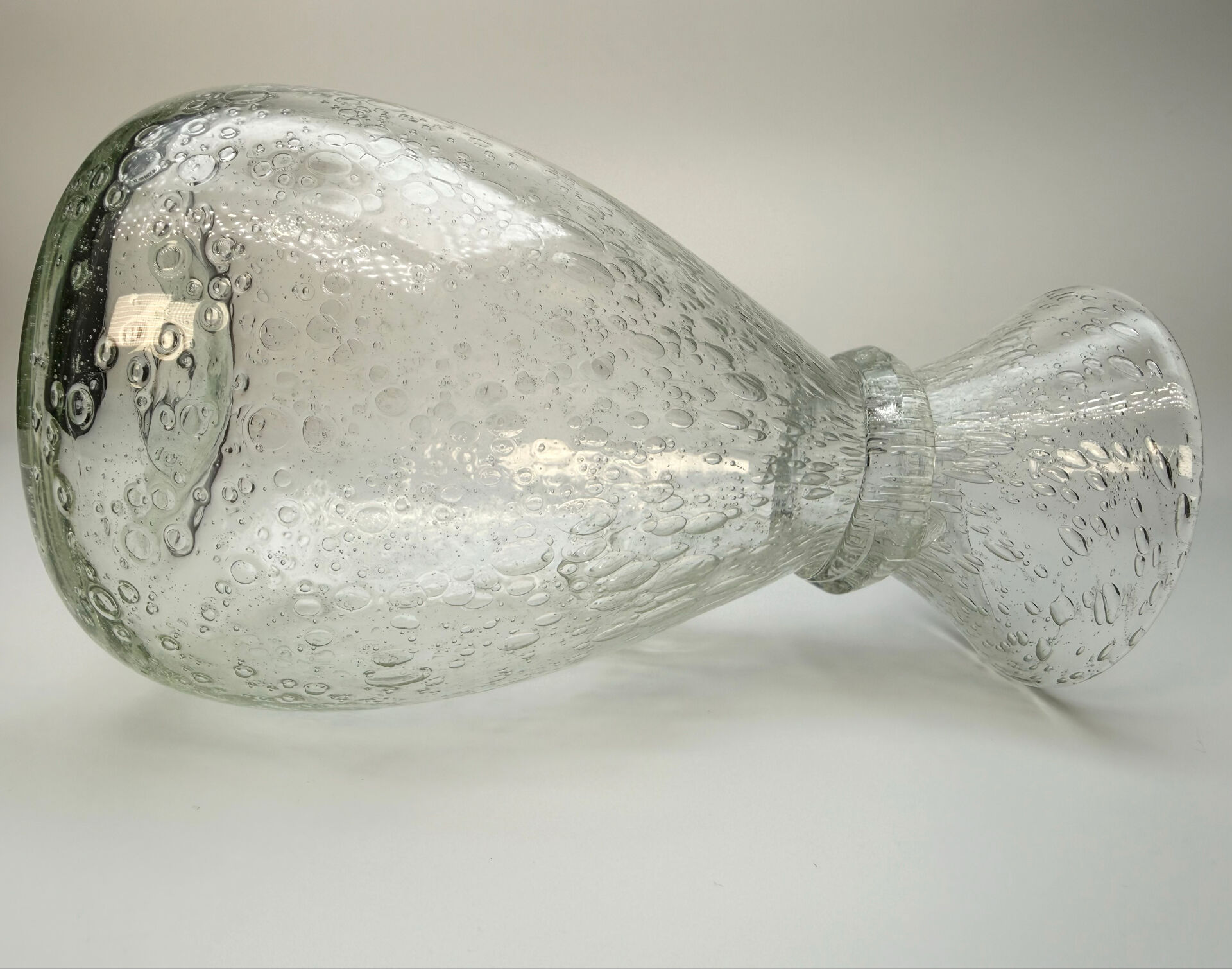 Carafe biot en verre bullé