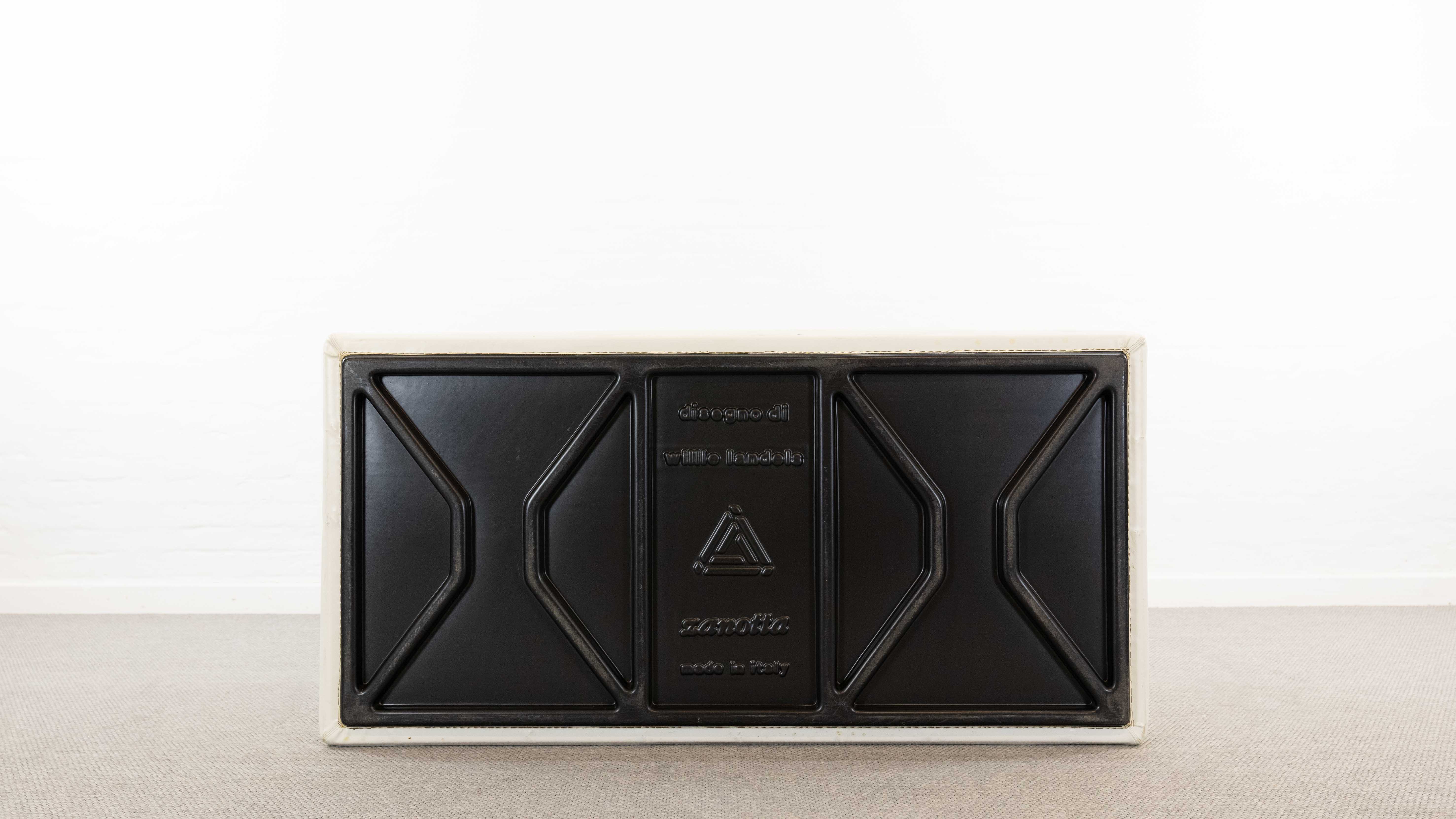 Throw Away sofa by Willie Landels for Zanotta 1965 in white vinyl