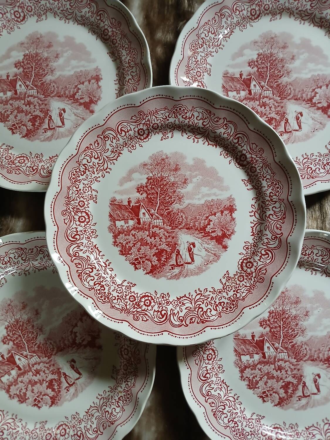 6 Italian ceramic plates