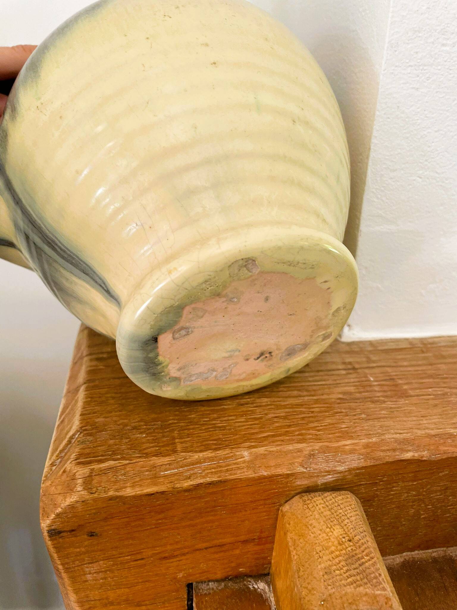 Ceramic pitcher / carafe