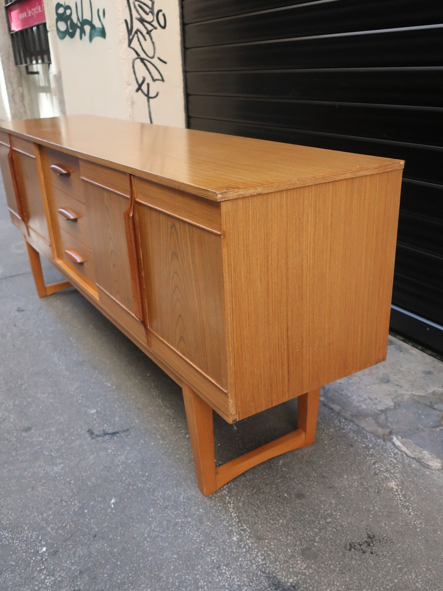 Wooden sideboard of the 70s u-shaped footing