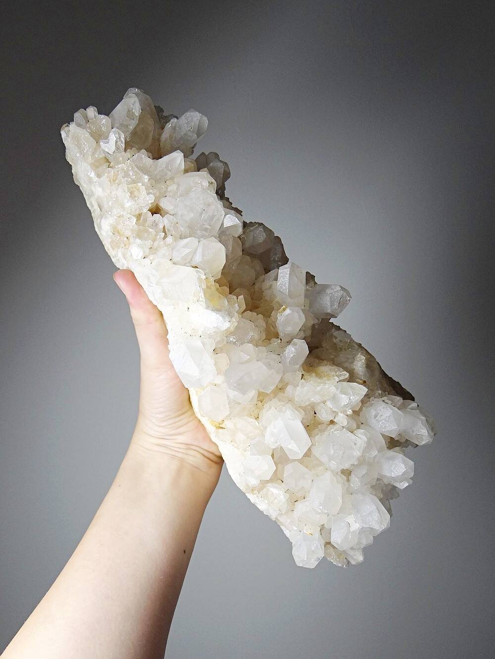 Large cluster of ancient quartz, collector's specimen, 2 kg