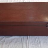 Old suitcase “Au Bon Accueil”