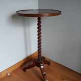 Solid wood pedestal table spiral base