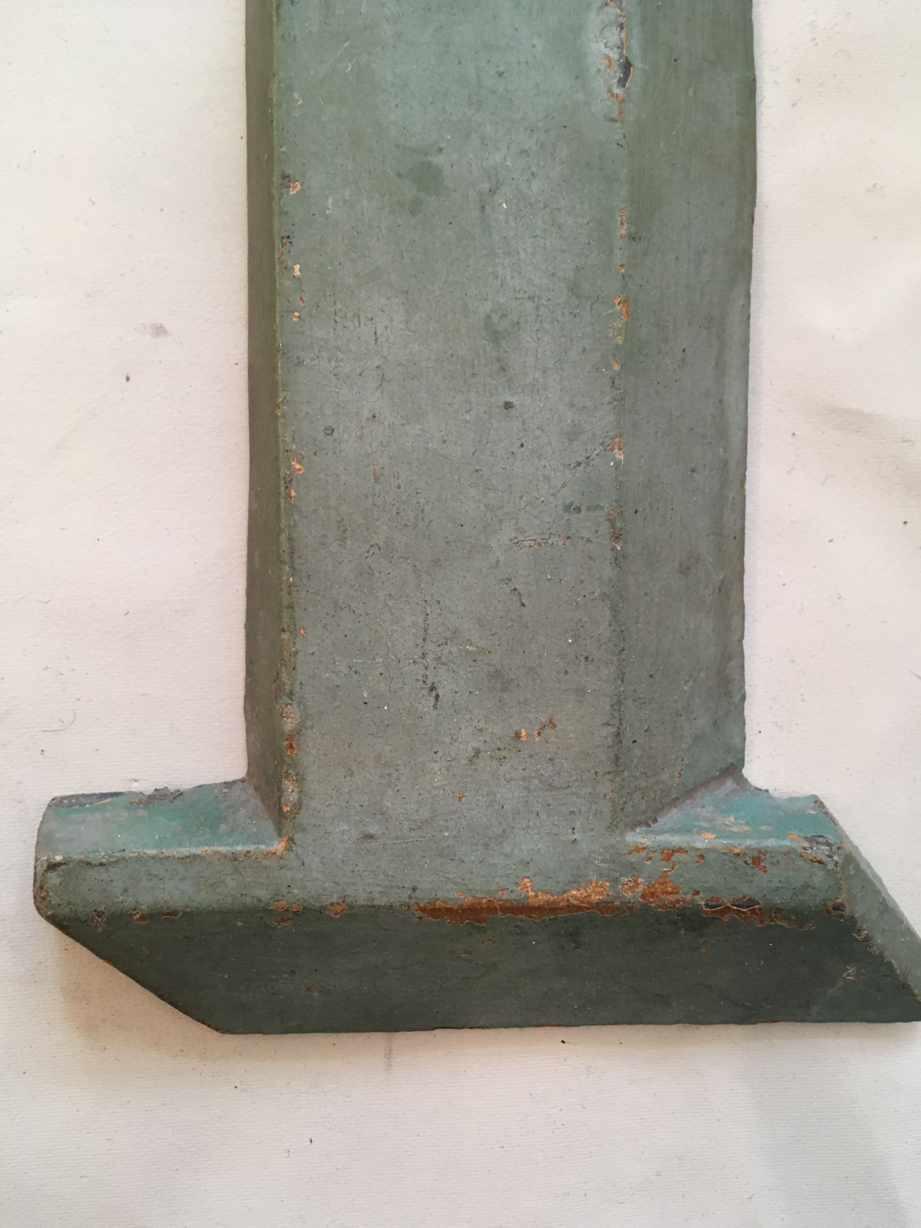 Letter sign early 20th in zinc T