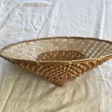 Chapeau Asiatique dimensions : hauteur -16 cm- diamètre -42 cm-