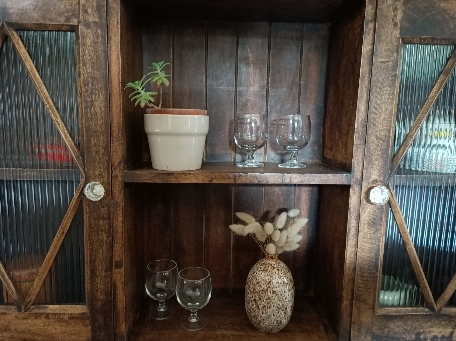 Patinated wall cabinet 2 doors