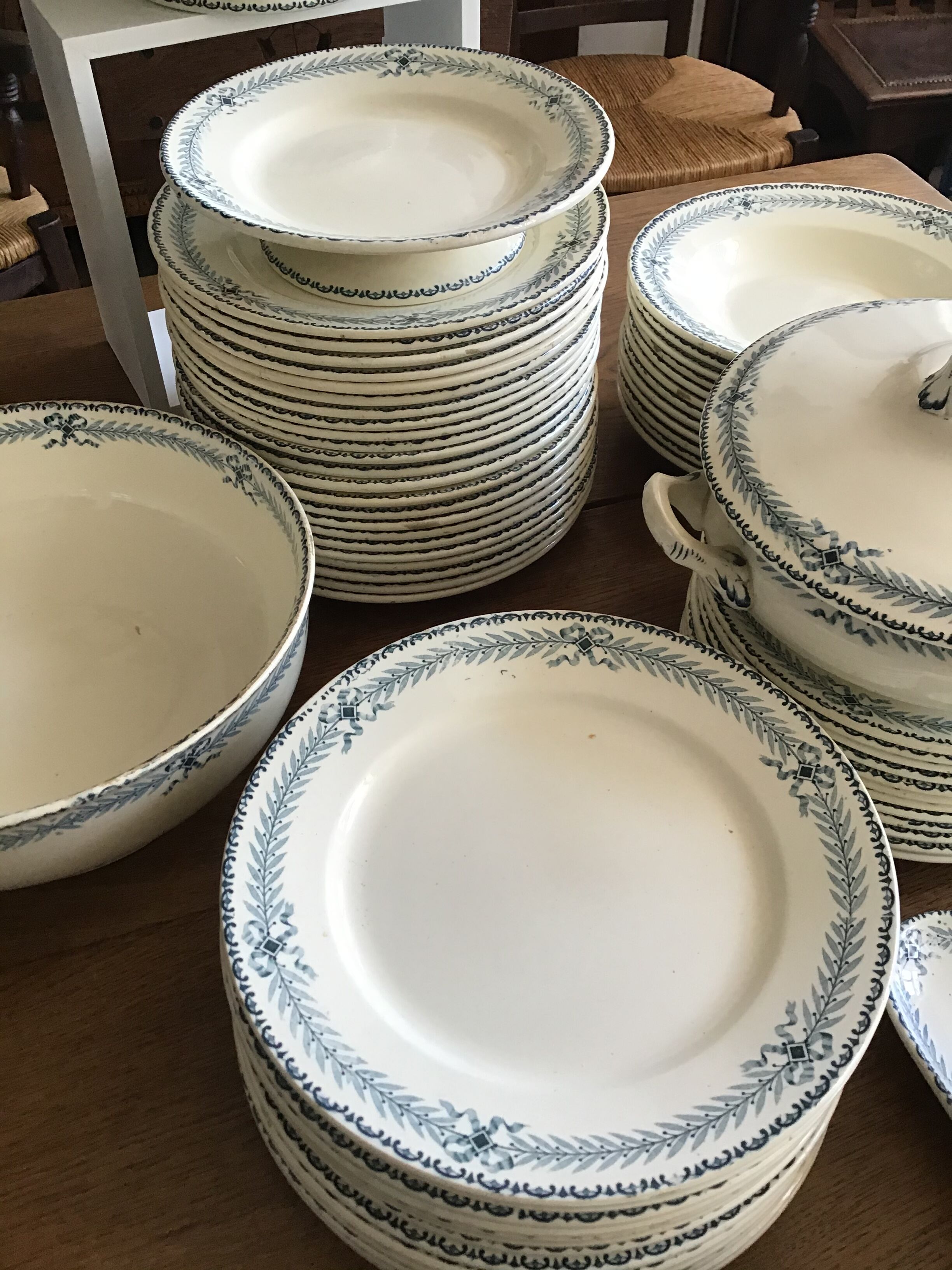 Dish service Choisy the King