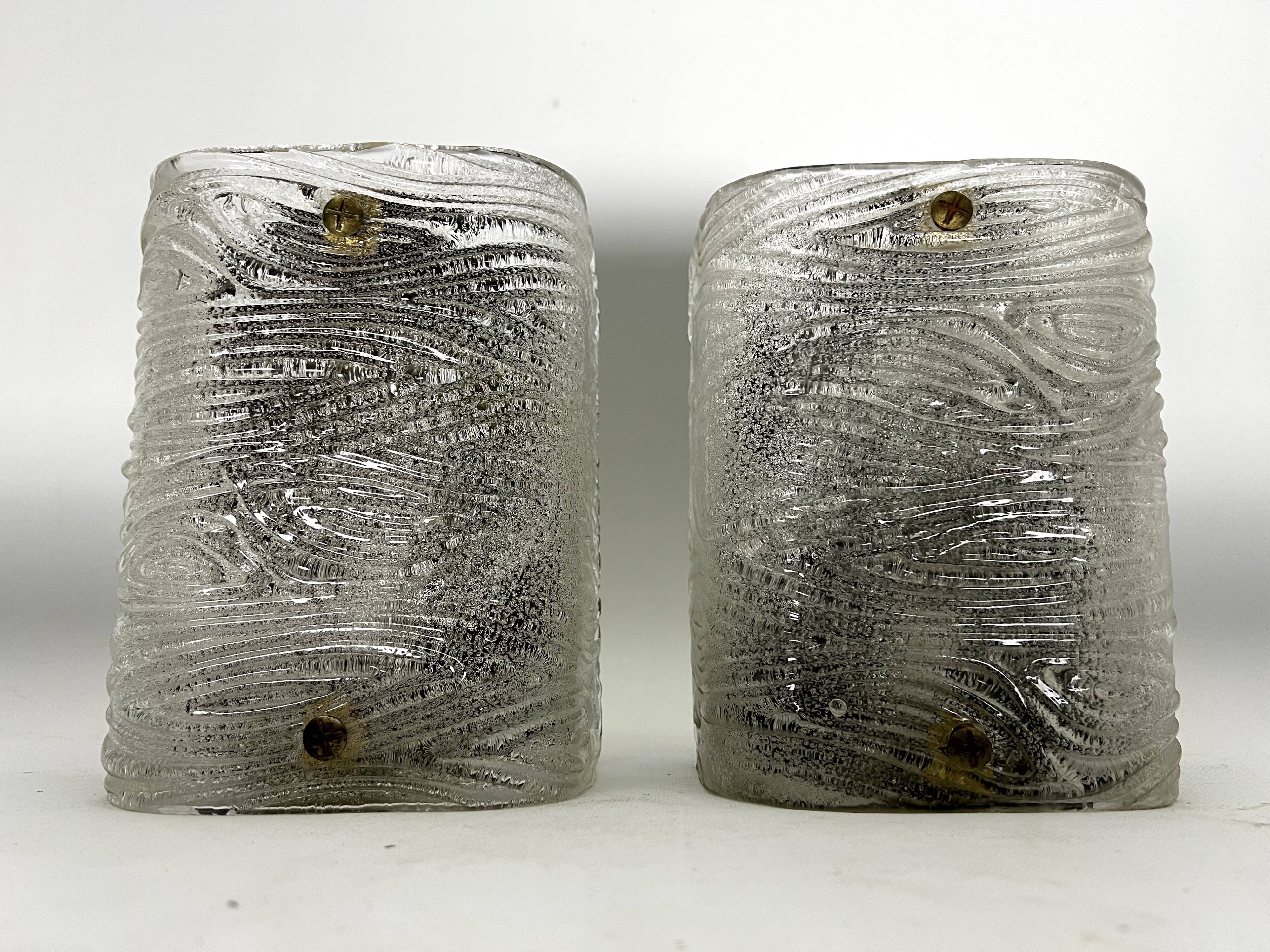 Toni Zuccheri, Mid-Century pair of corteccia Murano glass sconces for Venini. Italy 1960s